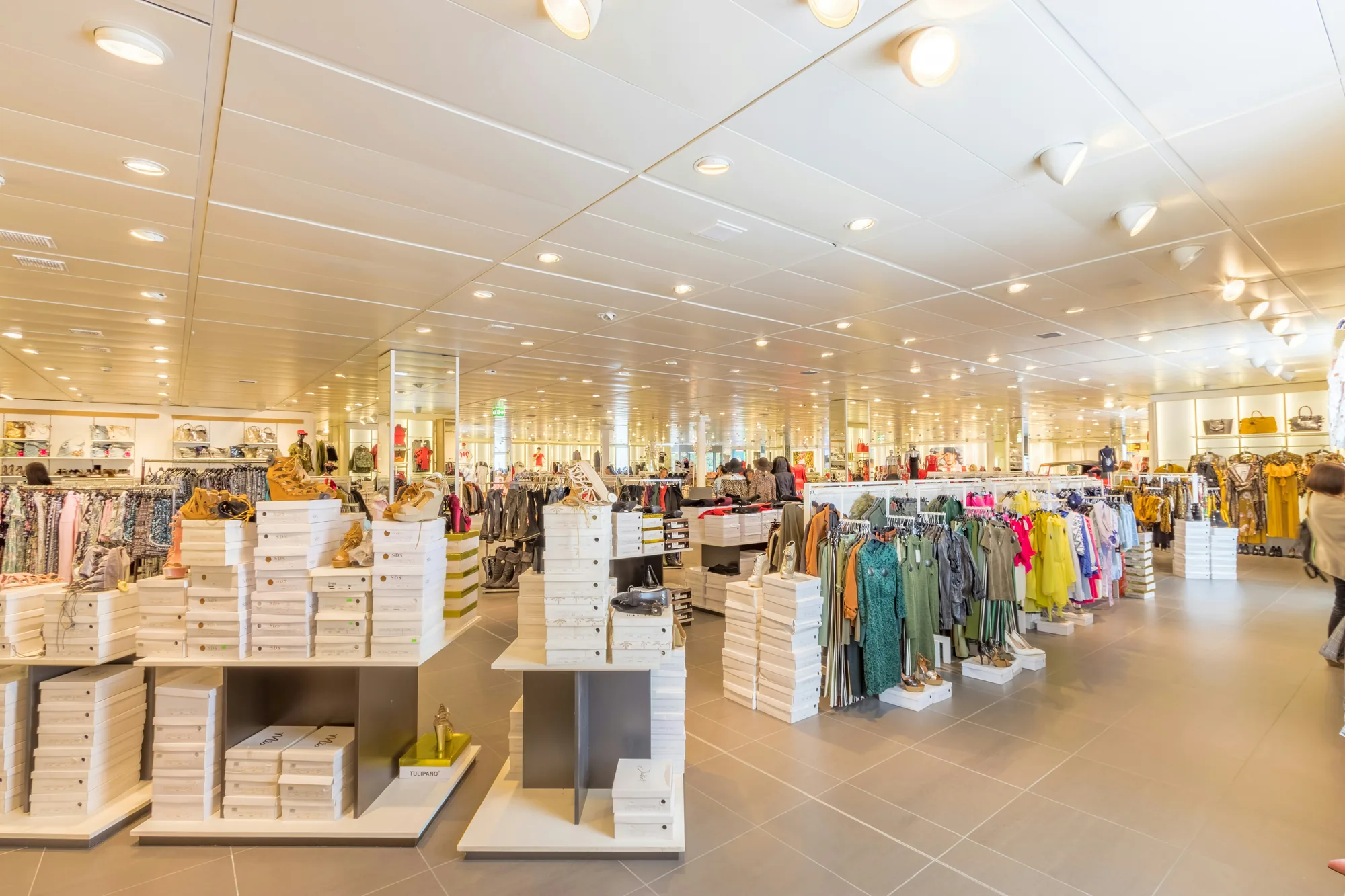 Retail — 70 m²